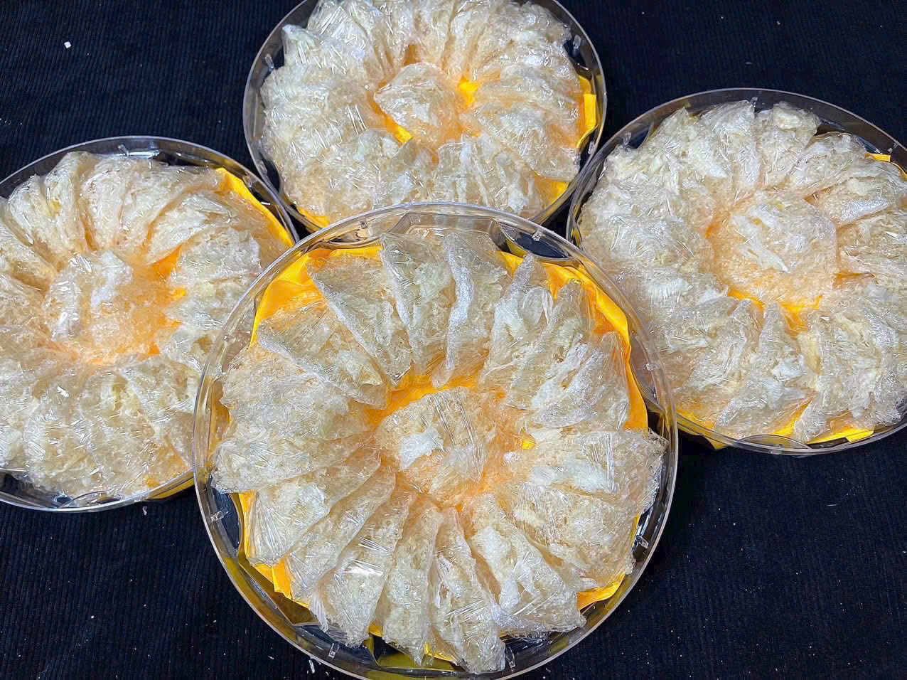 Yến xơ mướp đắp chân